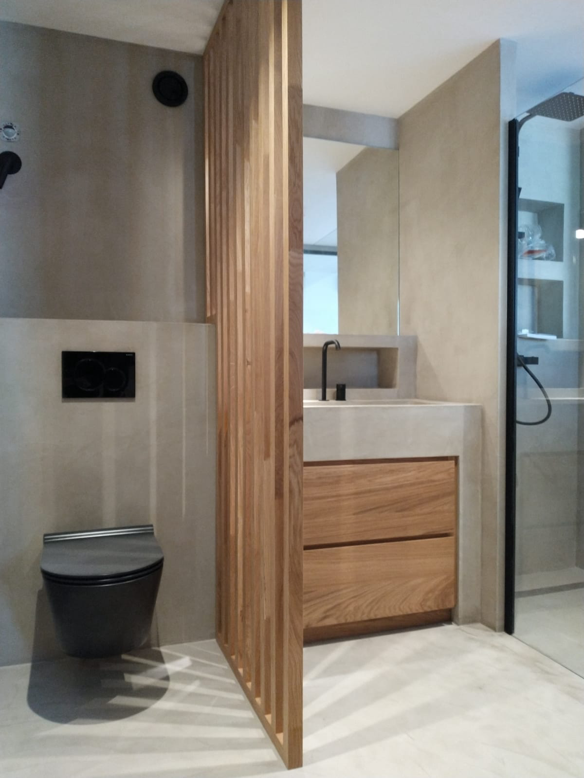 salle de bain studio bois blanc toilette showroom LMDB la manufacture du bâtiment montpellier